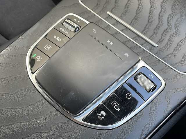メルセデス・ベンツ ＧＬＣ２２０ d 4マチック AMGライン 神奈川県 2022(令4)年 4.8万km ダイヤモンドホワイト 純正ナビ/(FM/AM/USB/BT/TV)/バックカメラ/ETC2.0/360°カメラ/パワーシート(D/N席)/シートヒーター(全席)/置くだけ充電/ハーフレザーシート/LEDヘッドライト/アクティブレーンキーピングアシスト/ブラインドスポットアシスト/コーナーセンサー/ドライブレコーダー(前後)/純正AW/取扱説明書