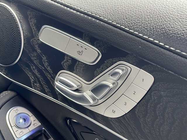 メルセデス・ベンツ ＧＬＣ２２０ d 4マチック AMGライン 神奈川県 2022(令4)年 4.8万km ダイヤモンドホワイト 純正ナビ/(FM/AM/USB/BT/TV)/バックカメラ/ETC2.0/360°カメラ/パワーシート(D/N席)/シートヒーター(全席)/置くだけ充電/ハーフレザーシート/LEDヘッドライト/アクティブレーンキーピングアシスト/ブラインドスポットアシスト/コーナーセンサー/ドライブレコーダー(前後)/純正AW/取扱説明書