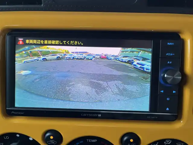 トヨタ ＦＪクルーザー カラーパッケージ 高知県 2011(平23)年 6.1万km イエロー/ホワイト 社外ナビ/　Bluetooth/フルセグ/　CD/DVD/AM/FM/4WD/バックカメラ/クルーズコントロール/ETC/ドライブレコーダー/リモコンキー/スペアキー/LEDヘッドライト/社外17インチアルミホイール/純正フロアマット/コーナーセンサー/ルーフレール/背面タイヤ/横滑り防止装置/盗難防止装置/保証書/取扱説明書/記録簿
