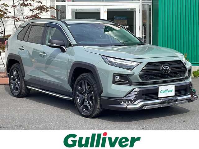 トヨタ ＲＡＶ４ ハイブリッド アドベンチャー 青森県 2025(令7)年 0.5万km アーバンカーキ 4WD/寒冷地仕様/ワンオーナー/純正10.5インチコネクトナビ・フルセグTV/Bluetooth/USB/HDMI/OPパノラミックビューモニター/合皮スポーツシート/運転席パワーシート/前席エアシート・ヒーター/ステアリングヒーター/セーフティセンス/プリクラッシュセーフティ/レーダークルーズコントロール/レーントレーシングアシスト/オートマチックハイビーム/ブラインドスポットモニター/前後純正ドライブレコーダー/ビルトインETC2.0/トランクルーム保護マット/LEDヘッドライト/LEDフォグランプ/LEDリアフォグランプ/純正19インチアルミ/ルーフレール/モデリスタバンパープロテクター(JAOS)/モデリスタサイドステップ/スペアキー/保証書・取説書