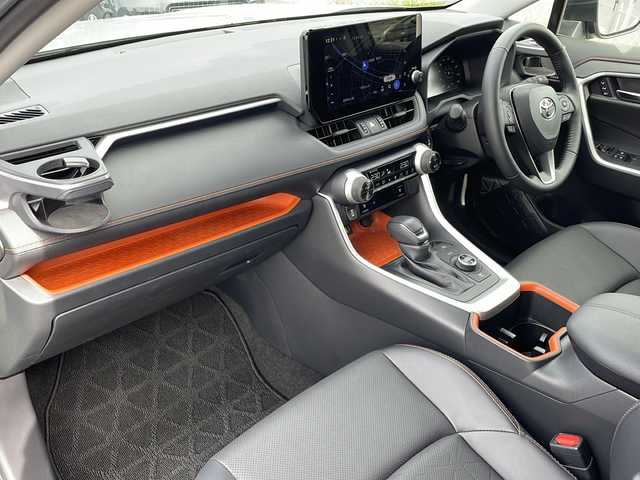 トヨタ ＲＡＶ４ ハイブリッド アドベンチャー 青森県 2025(令7)年 0.5万km アーバンカーキ 4WD/寒冷地仕様/ワンオーナー/純正10.5インチコネクトナビ・フルセグTV/Bluetooth/USB/HDMI/OPパノラミックビューモニター/合皮スポーツシート/運転席パワーシート/前席エアシート・ヒーター/ステアリングヒーター/セーフティセンス/プリクラッシュセーフティ/レーダークルーズコントロール/レーントレーシングアシスト/オートマチックハイビーム/ブラインドスポットモニター/前後純正ドライブレコーダー/ビルトインETC2.0/トランクルーム保護マット/LEDヘッドライト/LEDフォグランプ/LEDリアフォグランプ/純正19インチアルミ/ルーフレール/モデリスタバンパープロテクター(JAOS)/モデリスタサイドステップ/スペアキー/保証書・取説書