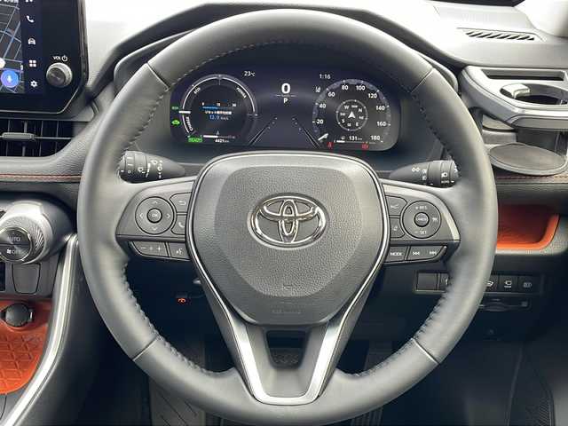 トヨタ ＲＡＶ４ ハイブリッド アドベンチャー 青森県 2025(令7)年 0.5万km アーバンカーキ 4WD/寒冷地仕様/ワンオーナー/純正10.5インチコネクトナビ・フルセグTV/Bluetooth/USB/HDMI/OPパノラミックビューモニター/合皮スポーツシート/運転席パワーシート/前席エアシート・ヒーター/ステアリングヒーター/セーフティセンス/プリクラッシュセーフティ/レーダークルーズコントロール/レーントレーシングアシスト/オートマチックハイビーム/ブラインドスポットモニター/前後純正ドライブレコーダー/ビルトインETC2.0/トランクルーム保護マット/LEDヘッドライト/LEDフォグランプ/LEDリアフォグランプ/純正19インチアルミ/ルーフレール/モデリスタバンパープロテクター(JAOS)/モデリスタサイドステップ/スペアキー/保証書・取説書