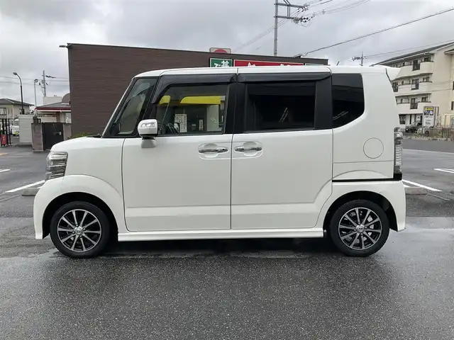 ホンダ Ｎ ＢＯＸ カスタム G Aパッケージ 滋賀県 2014(平26)年 12.3万km プレミアムホワイトパール 車検9年5月まで/シティブレーキアクティブシステム/カロッツェリア7インチHDDナビ/Bluetooth、DVD、CD、フルセグテレビ/バックカメラ/片側パワースライドドア/ETC/HIDヘッドライト/社外14インチアルミホイール/社外シートカバー/ステアリングスイッチ/スペアキー有り/取扱説明書/保証書