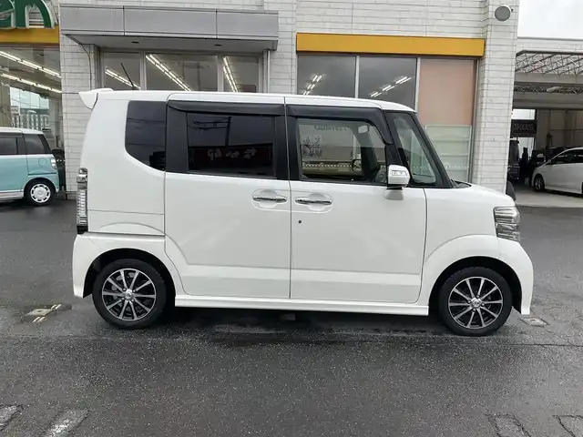 ホンダ Ｎ ＢＯＸ カスタム G Aパッケージ 滋賀県 2014(平26)年 12.3万km プレミアムホワイトパール 車検9年5月まで/シティブレーキアクティブシステム/カロッツェリア7インチHDDナビ/Bluetooth、DVD、CD、フルセグテレビ/バックカメラ/片側パワースライドドア/ETC/HIDヘッドライト/社外14インチアルミホイール/社外シートカバー/ステアリングスイッチ/スペアキー有り/取扱説明書/保証書