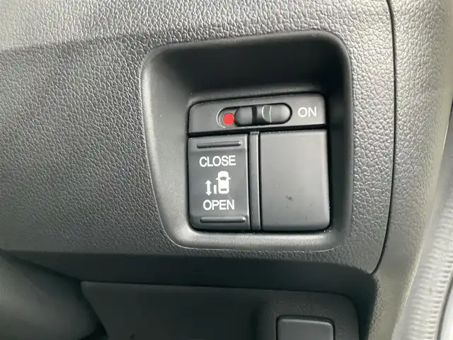 ホンダ Ｎ ＢＯＸ カスタム G Aパッケージ 滋賀県 2014(平26)年 12.3万km プレミアムホワイトパール 車検9年5月まで/シティブレーキアクティブシステム/カロッツェリア7インチHDDナビ/Bluetooth、DVD、CD、フルセグテレビ/バックカメラ/片側パワースライドドア/ETC/HIDヘッドライト/社外14インチアルミホイール/社外シートカバー/ステアリングスイッチ/スペアキー有り/取扱説明書/保証書
