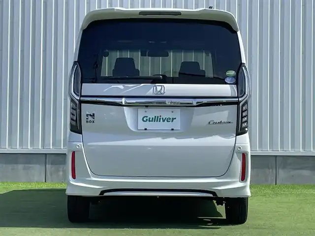 ホンダ Ｎ ＢＯＸ カスタム G L ホンダセンシング 香川県 2020(令2)年 4.2万km プラチナホワイトパール 純正メモリーナビ/→AM/FM/CD/DVD/Bluetooth/フルセグTV/ホンダセンシング/レーダークルーズコントロール/レーンキープアシスト/ビルトインETC/バックカメラ/前方ドライブレコーダー/シートヒーター/両側パワースライドドア/LEDヘッドライト/アイドリングストップ/サンシェード/プッシュスタート/スマートキー/純正14インチアルミホイール/純正フロアマット/ステアリングスイッチ
