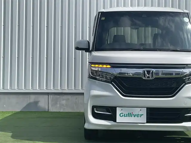ホンダ Ｎ ＢＯＸ カスタム G L ホンダセンシング 香川県 2020(令2)年 4.2万km プラチナホワイトパール 純正メモリーナビ/→AM/FM/CD/DVD/Bluetooth/フルセグTV/ホンダセンシング/レーダークルーズコントロール/レーンキープアシスト/ビルトインETC/バックカメラ/前方ドライブレコーダー/シートヒーター/両側パワースライドドア/LEDヘッドライト/アイドリングストップ/サンシェード/プッシュスタート/スマートキー/純正14インチアルミホイール/純正フロアマット/ステアリングスイッチ