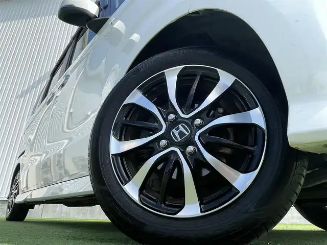 ホンダ Ｎ ＢＯＸ カスタム G L ホンダセンシング 香川県 2020(令2)年 4.2万km プラチナホワイトパール 純正メモリーナビ/→AM/FM/CD/DVD/Bluetooth/フルセグTV/ホンダセンシング/レーダークルーズコントロール/レーンキープアシスト/ビルトインETC/バックカメラ/前方ドライブレコーダー/シートヒーター/両側パワースライドドア/LEDヘッドライト/アイドリングストップ/サンシェード/プッシュスタート/スマートキー/純正14インチアルミホイール/純正フロアマット/ステアリングスイッチ