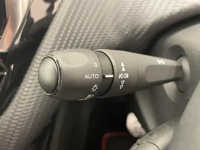 プジョー ２００８ GTライン 岡山県 2018(平30)年 3.8万km 黒 GTライン/純正ナビ/Bluetooth/クルコン/バックカメラ/アクティブシティブレーキ/パーキングアシスト/アンビエントライト/ドラレコ（F/R）/純正LEDヘッドライト/ブラック＆ホワイトエディション専用ホイル/スペアキー/ETC