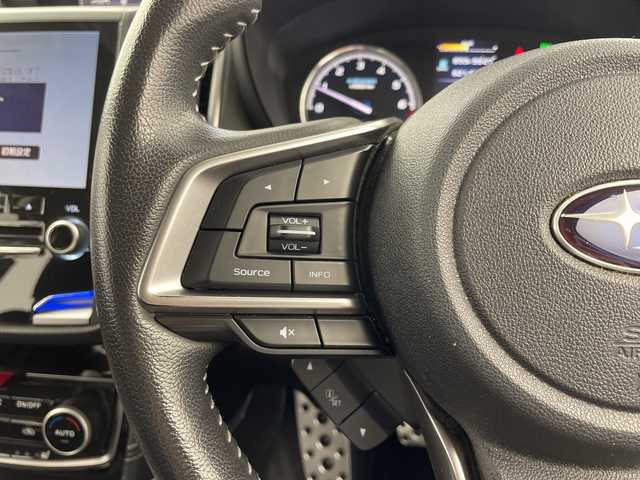 スバル フォレスター ハイブリッド アドバンス 岐阜県 2018(平30)年 5.8万km クリスタルブラックシリカ ４ＷＤ　/純正８型ナビ/（AM/FM/フルセグTV/Bluetooth/CD/DVD/バックカメラ/サイドカメラ　/シートヒーター（運転席・助手席）/セカンドシートヒーター/ステアリングヒーター　/社外ＥＴＣ　/純正前方ドラレコ　/ＢＳＭ　/ステアリング連動ヘッドランプ（ＳＲＨ）/アイサイト　/プリクラッシュブレーキ/レーンキープアシスト/ＬＥＤヘッドライト　/パワーシート　/ルーフレール/純正１８AW/ハーフレザー