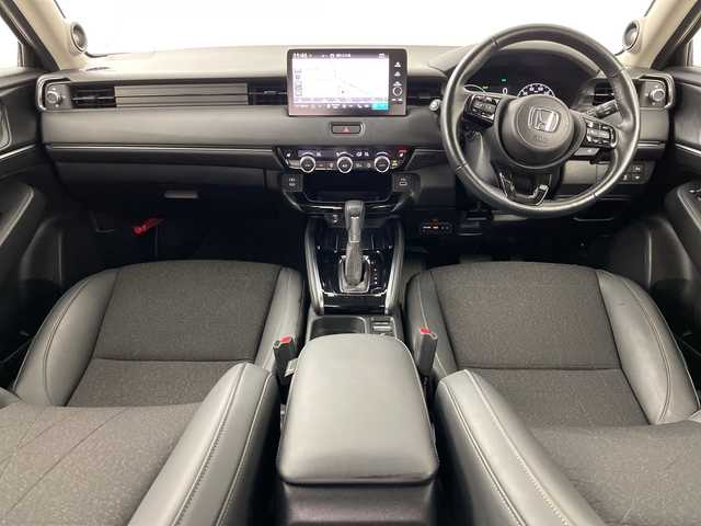 ホンダ ヴェゼル ハイブリッド e:HEV Z 道央・札幌 2024(令6)年 3.4万km クリスタルブラックパール ・ワンオーナー/・4WD/・寒冷地仕様/・純正ナビ&BT&TV&スマホ連携/・全方位カメラ/・プレミアムオーディオ/・電動リアゲート/・ホンダセンシング/・ブラインドスポットモニター/・前席シートヒーター/・ステアリングヒーター/・ドアミラーヒーター/・置くだけ充電/・ビルトインETC/・LEDヘッドライト/・純正18インチAW