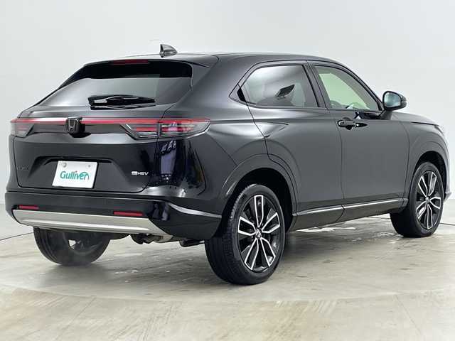 ホンダ ヴェゼル ハイブリッド e:HEV Z 道央・札幌 2024(令6)年 3.4万km クリスタルブラックパール ・ワンオーナー/・4WD/・寒冷地仕様/・純正ナビ&BT&TV&スマホ連携/・全方位カメラ/・プレミアムオーディオ/・電動リアゲート/・ホンダセンシング/・ブラインドスポットモニター/・前席シートヒーター/・ステアリングヒーター/・ドアミラーヒーター/・置くだけ充電/・ビルトインETC/・LEDヘッドライト/・純正18インチAW