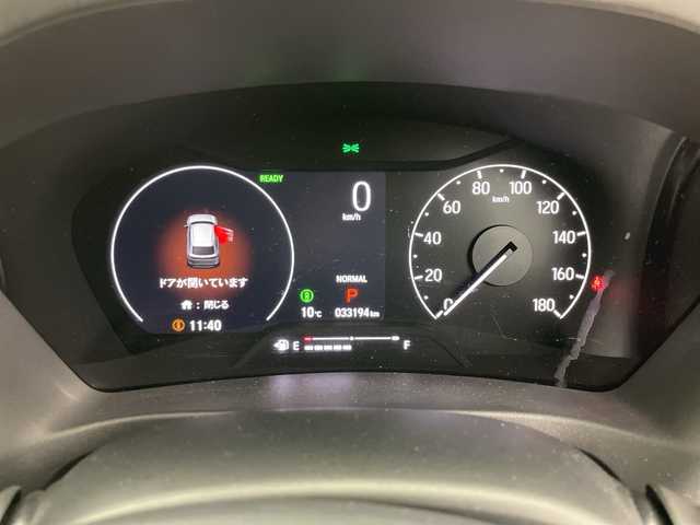 ホンダ ヴェゼル ハイブリッド e:HEV Z 道央・札幌 2024(令6)年 3.4万km クリスタルブラックパール ・ワンオーナー/・4WD/・寒冷地仕様/・純正ナビ&BT&TV&スマホ連携/・全方位カメラ/・プレミアムオーディオ/・電動リアゲート/・ホンダセンシング/・ブラインドスポットモニター/・前席シートヒーター/・ステアリングヒーター/・ドアミラーヒーター/・置くだけ充電/・ビルトインETC/・LEDヘッドライト/・純正18インチAW