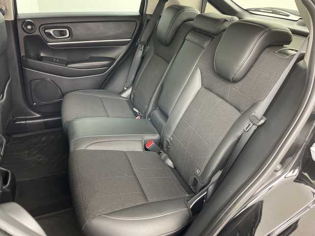 ホンダ ヴェゼル ハイブリッド e:HEV Z 道央・札幌 2024(令6)年 3.4万km クリスタルブラックパール ・ワンオーナー/・4WD/・寒冷地仕様/・純正ナビ&BT&TV&スマホ連携/・全方位カメラ/・プレミアムオーディオ/・電動リアゲート/・ホンダセンシング/・ブラインドスポットモニター/・前席シートヒーター/・ステアリングヒーター/・ドアミラーヒーター/・置くだけ充電/・ビルトインETC/・LEDヘッドライト/・純正18インチAW