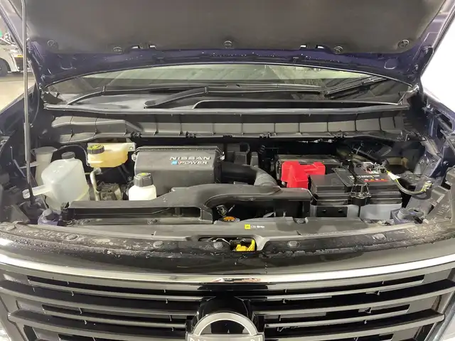 日産 セレナ e－パワー ハイウェイスター V 福岡県 2023(令5)年 1.6万km アズライトブルー 純正12型ナビ（BT/AndroidAuto/AMFM/USB/HDMI） /フルセグTV　/フリップダウンモニター/レーダークルーズコントロール　/デジタルインナーミラー/ドラレコ前後　/両側パワースライド　/標識認識機能　/パーキングアシスト/先行車発信お知らせ機能/横滑り防止装置/衝突被害軽減システム/ETC2.0/スマートキー（スペアキー1本）/純正AW/純正フロアマット