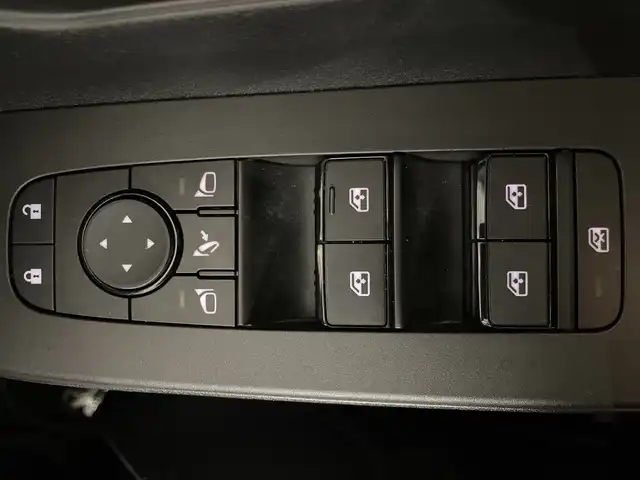 日産 セレナ e－パワー ハイウェイスター V 福岡県 2023(令5)年 1.6万km アズライトブルー 純正12型ナビ（BT/AndroidAuto/AMFM/USB/HDMI） /フルセグTV　/フリップダウンモニター/レーダークルーズコントロール　/デジタルインナーミラー/ドラレコ前後　/両側パワースライド　/標識認識機能　/パーキングアシスト/先行車発信お知らせ機能/横滑り防止装置/衝突被害軽減システム/ETC2.0/スマートキー（スペアキー1本）/純正AW/純正フロアマット