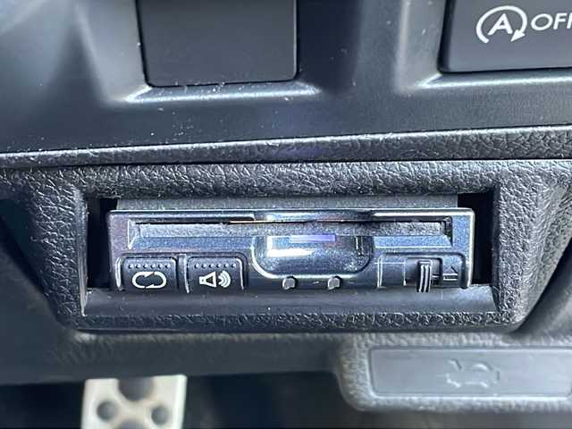 スバル インプレッサ ＸＶ 2．0i－L アイサイト 徳島県 2013(平25)年 14.5万km デザートカーキ 社外SD7型ナビ　CN-S310WD/（ラジオ/フルセグ/DISC/BT/iPod）/追従式クルーズコントロール/純正17インチアルミホイール/前後コーナーセンサー/パドルシフト/ドアバイザー/フォグライト/純正フロアマット/電動リアゲート/スペアキー/ETC/キセノンヘッドライト/ステアリングリモコン/取扱説明書/新車時保証書