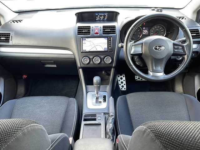 スバル インプレッサ ＸＶ 2．0i－L アイサイト 徳島県 2013(平25)年 14.5万km デザートカーキ 社外SD7型ナビ　CN-S310WD/（ラジオ/フルセグ/DISC/BT/iPod）/追従式クルーズコントロール/純正17インチアルミホイール/前後コーナーセンサー/パドルシフト/ドアバイザー/フォグライト/純正フロアマット/電動リアゲート/スペアキー/ETC/キセノンヘッドライト/ステアリングリモコン/取扱説明書/新車時保証書