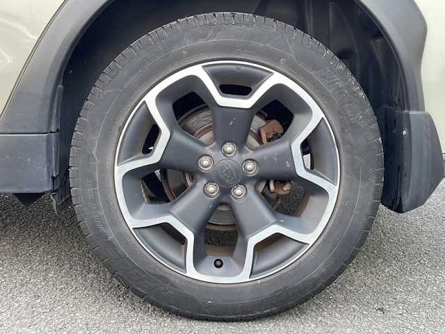 スバル インプレッサ ＸＶ 2．0i－L アイサイト 徳島県 2013(平25)年 14.5万km デザートカーキ 社外SD7型ナビ　CN-S310WD/（ラジオ/フルセグ/DISC/BT/iPod）/追従式クルーズコントロール/純正17インチアルミホイール/前後コーナーセンサー/パドルシフト/ドアバイザー/フォグライト/純正フロアマット/電動リアゲート/スペアキー/ETC/キセノンヘッドライト/ステアリングリモコン/取扱説明書/新車時保証書