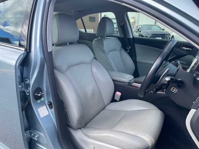 レクサス ＩＳ 250 バージョンL 三重県 2007(平19)年 7万km ライトブルーM 純正HDDナビゲーション/【CD/DVD/MD/MSV】/バックカメラ/ビルトインETC/パドルシフト/レザーシート/D/N席パワーシート/D/N席シートベンチレーション/D/N席シートヒーター/オートライト/HIDヘッドライト/フロントフォグランプ/フロント225/45R17インチ純正AW/リア245/45R17インチ純正AW/プッシュスタート/スマートキー/純正フロアマット