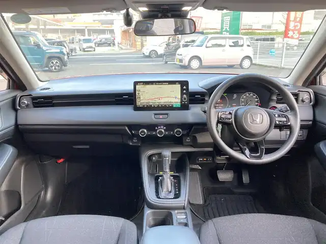 ホンダ ヴェゼル ハイブリッド e:HEV X 長崎県 2022(令4)年 2.1万km プレミアムクリスタルレッドM ホンダセンシング/・衝突被害軽減ブレーキ/・レーダークルーズコントロール/・レーンキープアシスト/Honda CONNECTディスプレー/・ナビ/・Bluetooth接続/・フルセグTV/・スマートフォン連携/バックカメラ/ビルトインETC2.0/ワイヤレス充電/ステアリングスイッチ/パドルシフト/電子パーキング/オートホールド機能/ダウンヒルアシスト/コーナーセンサー/横すべり防止装置/ISOFIX/ドライブレコーダー