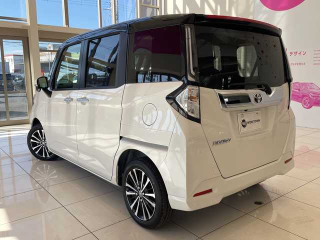 トヨタ ルーミー カスタムG－T 埼玉県 2025(令7)年 0.1千km ブラックマイカメタリック/パールホワイト2トーン スマートアシスト /純正9インチディスプレイオーディオ/　　BT/フルセグ/CarPlay /パノラミックビューモニター /両側パワースライドドア /レーダークルーズコントロール /LEDオートライト /シートヒーター /純正15インチアルミ /電子パーキング/ステアリングスイッチ