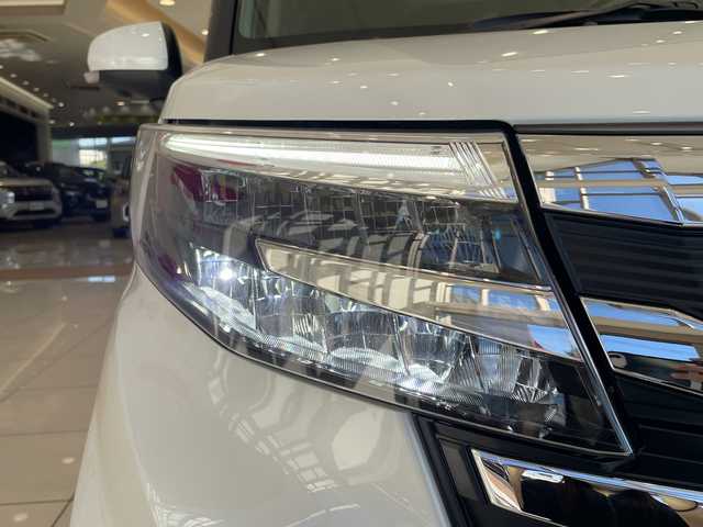 トヨタ ルーミー カスタムG－T 埼玉県 2025(令7)年 0.1千km ブラックマイカメタリック/パールホワイト2トーン スマートアシスト /純正9インチディスプレイオーディオ/　　BT/フルセグ/CarPlay /パノラミックビューモニター /両側パワースライドドア /レーダークルーズコントロール /LEDオートライト /シートヒーター /純正15インチアルミ /電子パーキング/ステアリングスイッチ