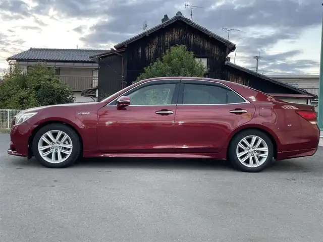 トヨタ クラウン ハイブリッド アスリートS 福岡県 2013(平25)年 7万km ダークレッドマイカメタリック 純正ナビ(ワンセグテレビ・FM・AM・BT)/前席パワーシート/クルーズコントロール/ETC/パワーバックドア/プッシュスタート/スマートキー/フォグランプ/純正フロアマット/ドアバイザー/バックカメラ