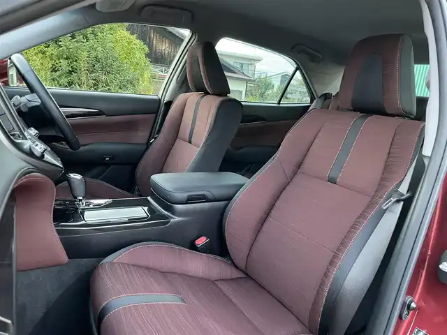 トヨタ クラウン ハイブリッド アスリートS 福岡県 2013(平25)年 7万km ダークレッドマイカメタリック 純正ナビ(ワンセグテレビ・FM・AM・BT)/前席パワーシート/クルーズコントロール/ETC/パワーバックドア/プッシュスタート/スマートキー/フォグランプ/純正フロアマット/ドアバイザー/バックカメラ