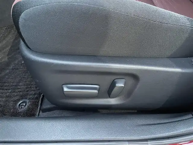 トヨタ クラウン ハイブリッド アスリートS 福岡県 2013(平25)年 7万km ダークレッドマイカメタリック 純正ナビ(ワンセグテレビ・FM・AM・BT)/前席パワーシート/クルーズコントロール/ETC/パワーバックドア/プッシュスタート/スマートキー/フォグランプ/純正フロアマット/ドアバイザー/バックカメラ