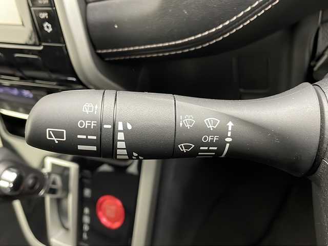 日産 セレナ ハイウェイスター Vセレクション 新潟県 2017(平29)年 4.1万km ブリリアントホワイトパール 純正ナビ/Bluetooth/純正ETC/社外フロアマット/社外アルミホイール/両側パワースライドドア/クルーズコントロール/バックカメラ/フリップダウンモニター/横滑り防止装置/オートライト/LEDヘッドライト/地図SD無し