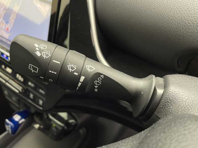 トヨタ プリウス Sツーリングセレクション 鹿児島県 2022(令4)年 3.4万km プラチナホワイトパールマイカ モデリスタフルエアロ/前後ドライブレコーダー/アルパインデジタルインナーミラー/アルパイン9インチナビ/（CD/DVD/Bluetooth/フルセグ）/バックカメラ/全席レザーシート/運転席・助手席シートヒーター/TOYOTA　Safety Sence/・プリクラッシュセーフティ/・レーントレーシングアシスト/・オートマチックハイビーム/・ロードサインアシスト/・レーダークルーズコントロール (全車速追従機能付き)/・先行車発進告知機能/・プロアクティブドライビングアシスト/ETC/オートLEDライト/純正フロアマット/新車保証書/取扱説明書