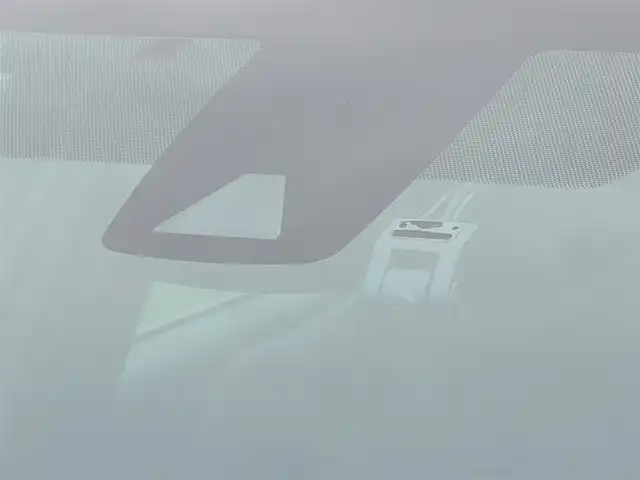 トヨタ プリウス Sツーリングセレクション 福井県 2022(令4)年 3.4万km プラチナホワイトパールマイカ モデリスタフルエアロ/前後ドライブレコーダー/アルパインデジタルインナーミラー/アルパイン9インチナビ/（CD/DVD/Bluetooth/フルセグ）/バックカメラ/全席レザーシート/運転席・助手席シートヒーター/TOYOTA　Safety Sence/・プリクラッシュセーフティ/・レーントレーシングアシスト/・オートマチックハイビーム/・ロードサインアシスト/・レーダークルーズコントロール (全車速追従機能付き)/・先行車発進告知機能/・プロアクティブドライビングアシスト/ETC/オートLEDライト/純正フロアマット/新車保証書/取扱説明書