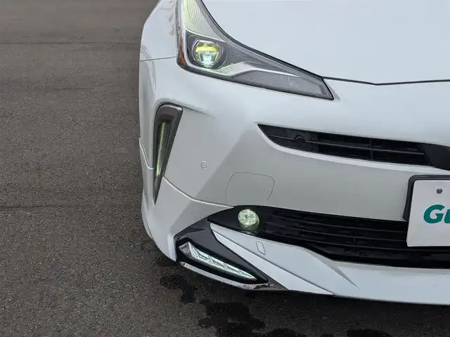 トヨタ プリウス Sツーリングセレクション 福井県 2022(令4)年 3.4万km プラチナホワイトパールマイカ モデリスタフルエアロ/前後ドライブレコーダー/アルパインデジタルインナーミラー/アルパイン9インチナビ/（CD/DVD/Bluetooth/フルセグ）/バックカメラ/全席レザーシート/運転席・助手席シートヒーター/TOYOTA　Safety Sence/・プリクラッシュセーフティ/・レーントレーシングアシスト/・オートマチックハイビーム/・ロードサインアシスト/・レーダークルーズコントロール (全車速追従機能付き)/・先行車発進告知機能/・プロアクティブドライビングアシスト/ETC/オートLEDライト/純正フロアマット/新車保証書/取扱説明書