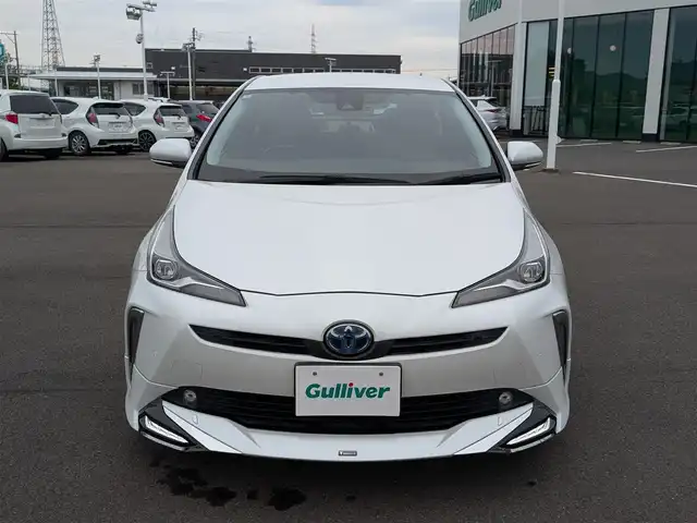 トヨタ プリウス Sツーリングセレクション 福井県 2022(令4)年 3.4万km プラチナホワイトパールマイカ モデリスタフルエアロ/前後ドライブレコーダー/アルパインデジタルインナーミラー/アルパイン9インチナビ/（CD/DVD/Bluetooth/フルセグ）/バックカメラ/全席レザーシート/運転席・助手席シートヒーター/TOYOTA　Safety Sence/・プリクラッシュセーフティ/・レーントレーシングアシスト/・オートマチックハイビーム/・ロードサインアシスト/・レーダークルーズコントロール (全車速追従機能付き)/・先行車発進告知機能/・プロアクティブドライビングアシスト/ETC/オートLEDライト/純正フロアマット/新車保証書/取扱説明書