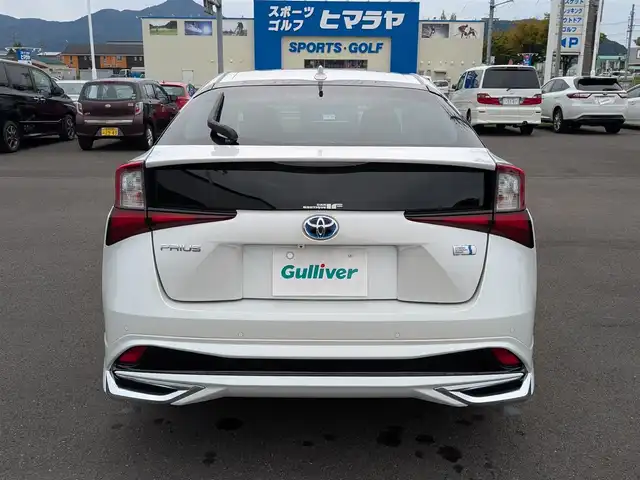 トヨタ プリウス Sツーリングセレクション 福井県 2022(令4)年 3.4万km プラチナホワイトパールマイカ モデリスタフルエアロ/前後ドライブレコーダー/アルパインデジタルインナーミラー/アルパイン9インチナビ/（CD/DVD/Bluetooth/フルセグ）/バックカメラ/全席レザーシート/運転席・助手席シートヒーター/TOYOTA　Safety Sence/・プリクラッシュセーフティ/・レーントレーシングアシスト/・オートマチックハイビーム/・ロードサインアシスト/・レーダークルーズコントロール (全車速追従機能付き)/・先行車発進告知機能/・プロアクティブドライビングアシスト/ETC/オートLEDライト/純正フロアマット/新車保証書/取扱説明書