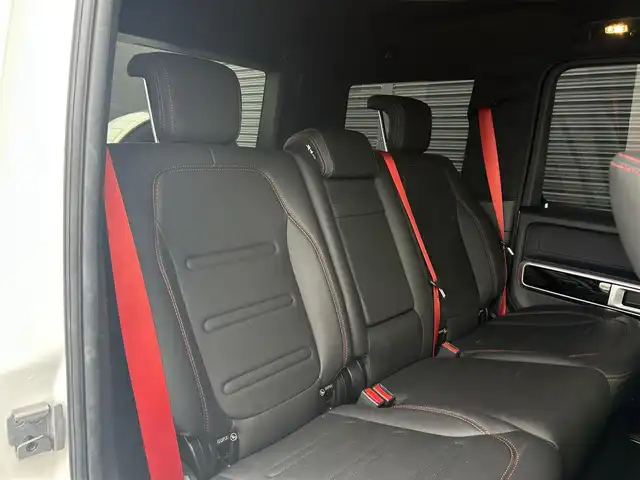 メルセデス・ベンツ ゲレンデヴァーゲン Ｇ３５０ｄ AMGライン 茨城県 2019(令1)年 3.1万km ポーラホワイト ラグジュアリーパッケージ /サンルーフ /アダプティブDS /Burmester/黒革 /全席シートヒーター /M付PWシート /ナビ /12セグ /BT /マルチLED /RSP /ACC /LKA /BSA /360°カメラ/禁煙車
