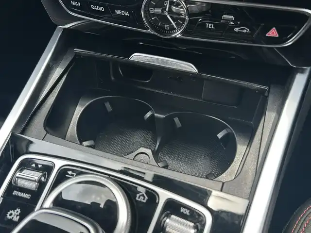 メルセデス・ベンツ ゲレンデヴァーゲン Ｇ３５０ｄ AMGライン 茨城県 2019(令1)年 3.1万km ポーラホワイト ラグジュアリーパッケージ /サンルーフ /アダプティブDS /Burmester/黒革 /全席シートヒーター /M付PWシート /ナビ /12セグ /BT /マルチLED /RSP /ACC /LKA /BSA /360°カメラ/禁煙車