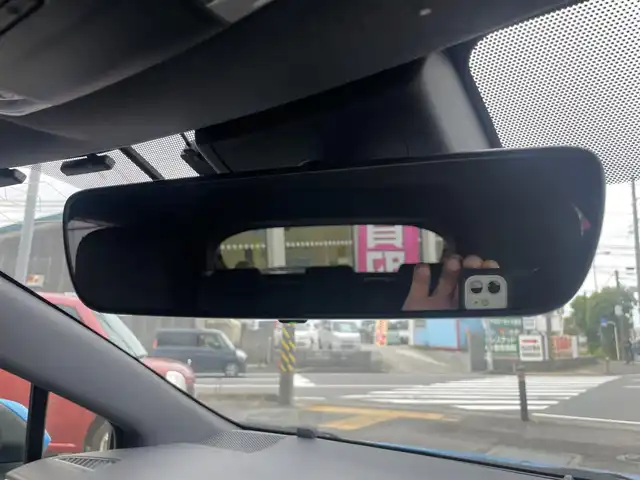 トヨタ カローラ スポーツ ハイブリッドG Z 神奈川県 2019(令1)年 12.8万km シアンM ワンオーナー/トヨタセーフティセンス/・衝突軽減ブレーキ/・レーダークルーズコントロール/・ブラインドスポットモニター/・コーナーセンサー/ヘッドアップディスプレイ/ステアリングスイッチ/バックカメラ/ビルトインETC2.0/プッシュスタート/スマートキーx2/LEDヘッドライト/フォグライト/純正18インチアルミホイール/4:2:4分割アジャスタブルデッキボード/保証書/ナビ取説/取説