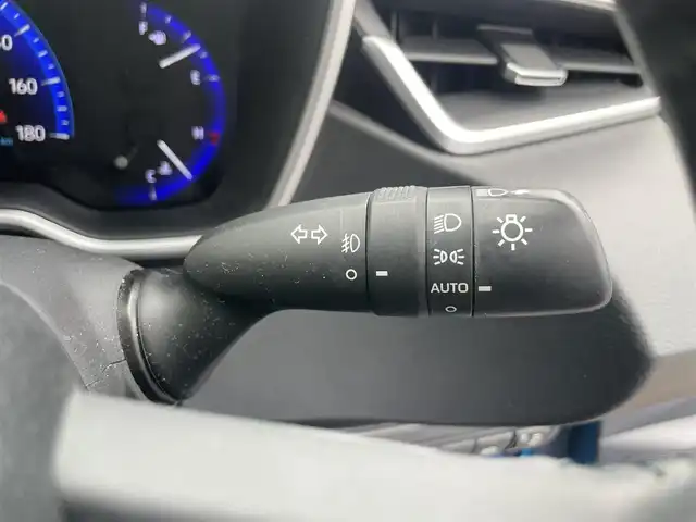 トヨタ カローラ スポーツ ハイブリッドG Z 神奈川県 2019(令1)年 12.8万km シアンM ワンオーナー/トヨタセーフティセンス/・衝突軽減ブレーキ/・レーダークルーズコントロール/・ブラインドスポットモニター/・コーナーセンサー/ヘッドアップディスプレイ/ステアリングスイッチ/バックカメラ/ビルトインETC2.0/プッシュスタート/スマートキーx2/LEDヘッドライト/フォグライト/純正18インチアルミホイール/4:2:4分割アジャスタブルデッキボード/保証書/ナビ取説/取説