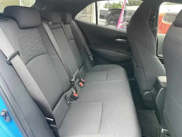 トヨタ カローラ スポーツ ハイブリッドG Z 神奈川県 2019(令1)年 12.8万km シアンM ワンオーナー/トヨタセーフティセンス/・衝突軽減ブレーキ/・レーダークルーズコントロール/・ブラインドスポットモニター/・コーナーセンサー/ヘッドアップディスプレイ/ステアリングスイッチ/バックカメラ/ビルトインETC2.0/プッシュスタート/スマートキーx2/LEDヘッドライト/フォグライト/純正18インチアルミホイール/4:2:4分割アジャスタブルデッキボード/保証書/ナビ取説/取説