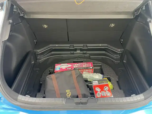 トヨタ カローラ スポーツ ハイブリッドG Z 神奈川県 2019(令1)年 12.8万km シアンM ワンオーナー/トヨタセーフティセンス/・衝突軽減ブレーキ/・レーダークルーズコントロール/・ブラインドスポットモニター/・コーナーセンサー/ヘッドアップディスプレイ/ステアリングスイッチ/バックカメラ/ビルトインETC2.0/プッシュスタート/スマートキーx2/LEDヘッドライト/フォグライト/純正18インチアルミホイール/4:2:4分割アジャスタブルデッキボード/保証書/ナビ取説/取説