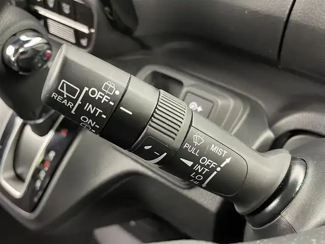 ホンダ Ｎ ＢＯＸ カスタム L 大分県 2022(令4)年 4.4万km クリスタルブラックパール ホンダセンシング搭載/・衝突軽減ブレーキ（CMBS）/・誤発進抑制機能/・歩行者事故低減ステアリング/・路外逸脱抑制機能/・ACC（渋滞追従機能付き）/・車線維持支援システム（LAKS）/・先行車発進お知らせ機能/・標識認識機能/・後方誤発進抑制機能/・オートハイビーム/社外ナビ　/（フルセグTV/DVD/BT)/ステアリングスイッチ/バックカメラ/前後連動ドライブレコーダー/前席シートヒーター/片側パワースライドドア/アイドリングストップ/電動格納ミラー/オートライト/LEDヘッドライト/シーケンシャルウインカー/LEDフォグ/純正15インチアルミホイール