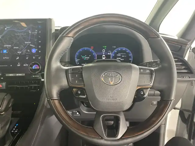 トヨタ アルファード Z 福岡県 2023(令5)年 3.1万km プラチナホワイトパールマイカ 純正ナビ/アラウンドビューモニター/アドバンスドパーク/フルセグテレビ/黒革シート/シートヒーター/シートクーラー/レーダークルーズコントロール/ガラスルーフ/デジタルインナーミラー/プッシュスタート/両側パワースライドドア/パワーバックドア/ステアリングヒーター/ETC/BSM