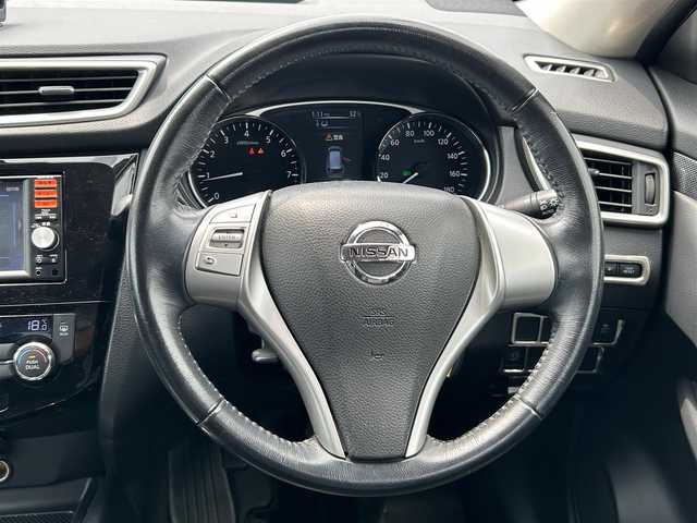 日産 エクストレイル 20X エマージェンシーブレーキ 宮城県 2015(平27)年 5.3万km ダイヤモンドブラック ワンオーナー/エマージェンシーブレーキ/純正SDナビ/【CD・SD・BT・フルセグTV】/バックカメラ/カブロンシート/前席シートヒーター/アイドリングストップ/シートリフター/ステアリングスイッチ/コーナーセンサー/オートライト/LEDヘッドライト/フォグライト/スマートキーX２/ETC