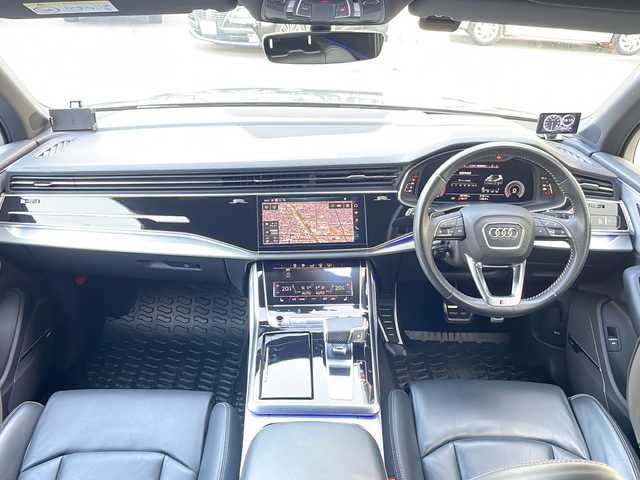アウディ アウディ Ｑ７ 55TFSIクワトロ Sライン 愛媛県 2020(令2)年 3.9万km デイトナグレーパールエフェクト 純正メモリナビ/・フルセグTV/・Bluetooth接続/・SDミュージックサーバー/全方位カメラ/ビルトインETC/バーチャルコックピット/アダプティブドライビングアシスタント/エマージェンシーアシスト/4WD/ルーフレール/レザーシート/前席パワーシート/前席シートヒーター/D席メモリーシート/LEDヘッドライト/BOSEサウンド/パワーバックドア/社外レーダー/パドルシフト/スペアキー