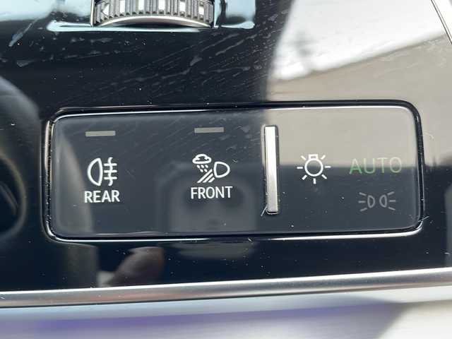 アウディ アウディ Ｑ７ 55TFSIクワトロ Sライン 愛媛県 2020(令2)年 3.9万km デイトナグレーパールエフェクト 純正メモリナビ/・フルセグTV/・Bluetooth接続/・SDミュージックサーバー/全方位カメラ/ビルトインETC/バーチャルコックピット/アダプティブドライビングアシスタント/エマージェンシーアシスト/4WD/ルーフレール/レザーシート/前席パワーシート/前席シートヒーター/D席メモリーシート/LEDヘッドライト/BOSEサウンド/パワーバックドア/社外レーダー/パドルシフト/スペアキー