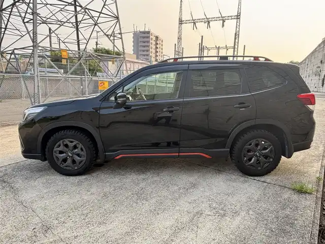 スバル フォレスター X－ブレイク 長崎県 2018(平30)年 5.6万km クリスタルブラックシリカ ワンオーナー/社外メモリナビ/　(フルセグTV BT CD DVD iPod  USB)/全車速追従機能付クルーズコントロール/車線逸脱抑制機能/バックカメラ/コーナーセンサー/パワーシート/シートヒーター/メモリシート/オートホールド/パワーバックドア/ETC/アイドリングストップ/横滑り防止機能/ドライブレコーダー/ルーフレール/保証書　取扱説明書