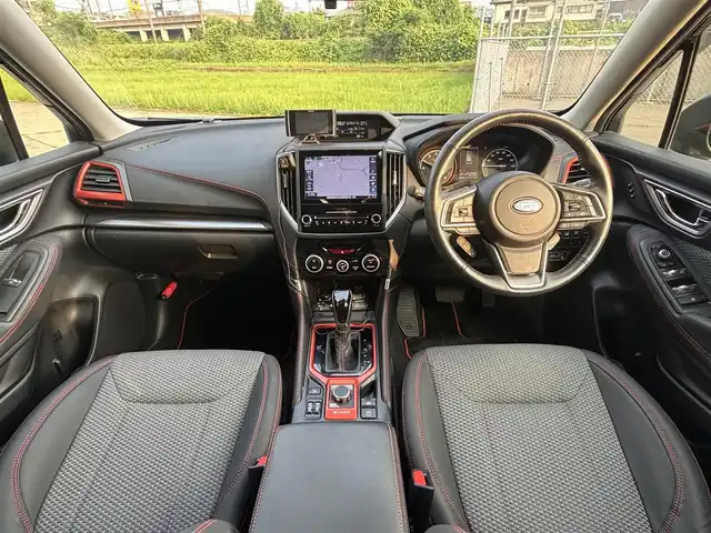スバル フォレスター X－ブレイク 長崎県 2018(平30)年 5.6万km クリスタルブラックシリカ ワンオーナー/社外メモリナビ/　(フルセグTV BT CD DVD iPod  USB)/全車速追従機能付クルーズコントロール/車線逸脱抑制機能/バックカメラ/コーナーセンサー/パワーシート/シートヒーター/メモリシート/オートホールド/パワーバックドア/ETC/アイドリングストップ/横滑り防止機能/ドライブレコーダー/ルーフレール/保証書　取扱説明書