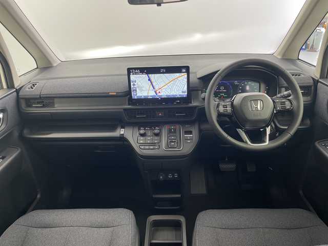 ホンダ ステップワゴン eHEV エアー EX 大阪府 2025(令7)年 0.1千km プラチナホワイトパール 登録済未使用車/純正11.4インチナビ/【AM/FM/CD/DVD/Bluetooth/フルセグTV】/バックカメラ/ホンダセンシング/・衝突軽減ブレーキ/・踏み間違い衝突軽減システム/・歩行者事故低減ステアリング/・路外逸脱抑制機能/・渋滞追従機能付きアダプティブクルーズコントロール/・車線維持支援システム/・トラフィックジャムアシスト/・先行車発進お知らせ機能/・標識認識機能/・オートハイビーム/・ブラインドスポットインフォメーション/・パーキングセンサーシステム/両側電動パワースライドドア/シートヒーター/パワーバックドア/・両側パワースライドドア/・前席シートヒーター/・電動リアゲート/・レーザークルーズコントロール/・オートエアコン/・オートライト
